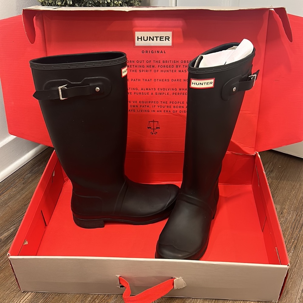 Black Hunter Boots
